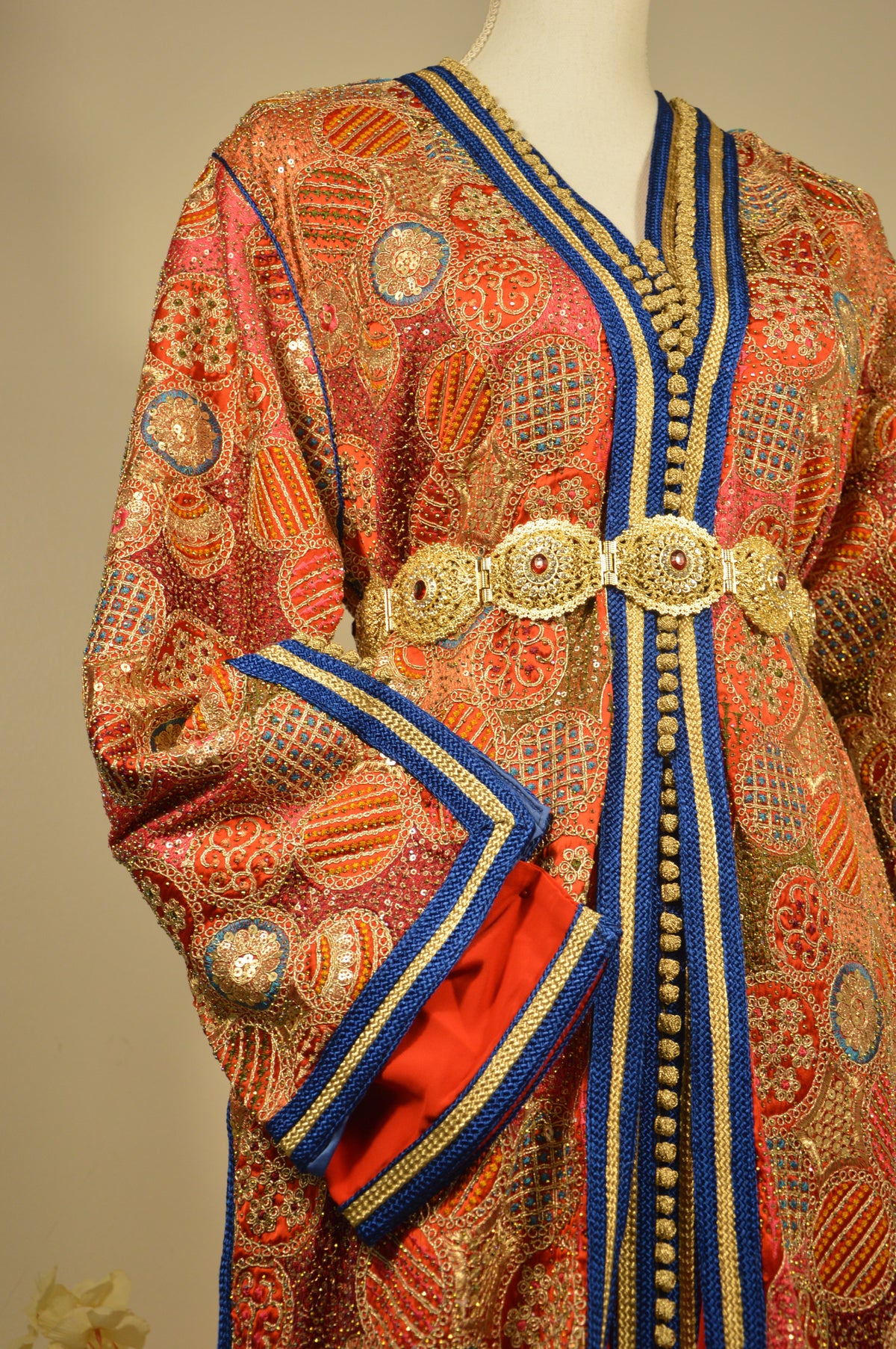 Takchita Sari Red gold and Royal Blue sfifa