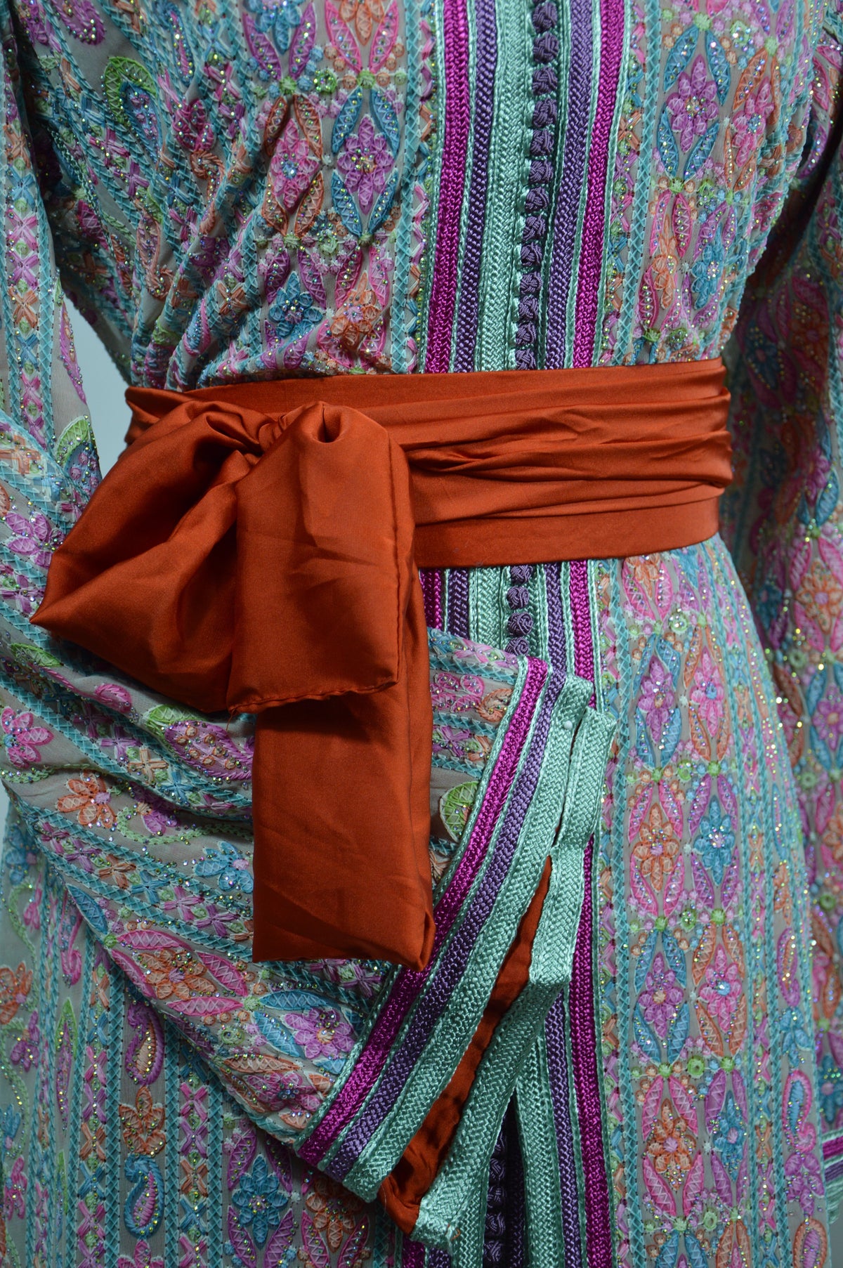 LUXURY EDITION MULTICOLORED SHIMMERING SARI TAKCHITA