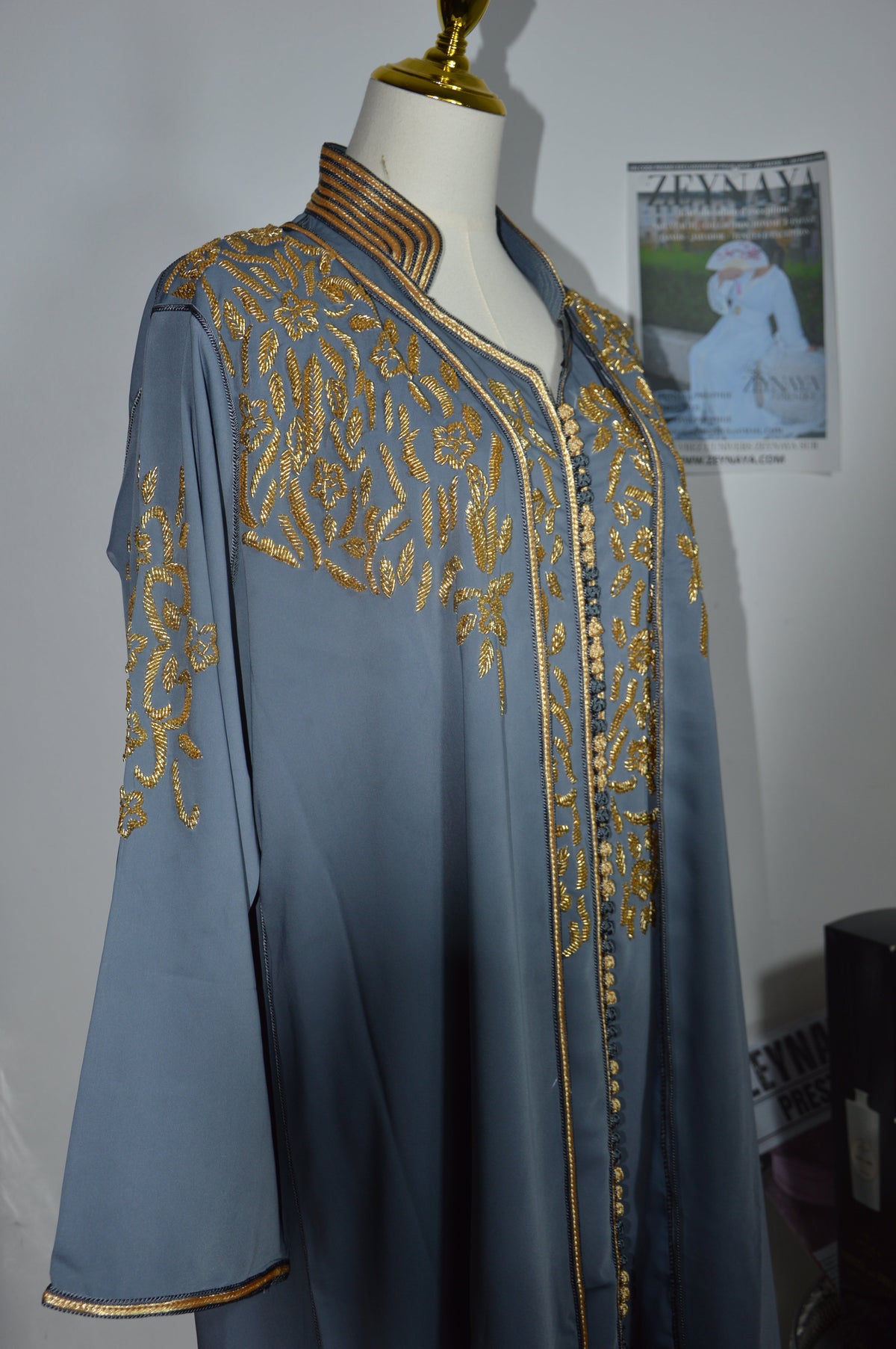 Kimono Perlé Gris Argent Premium - Élégance Prestige