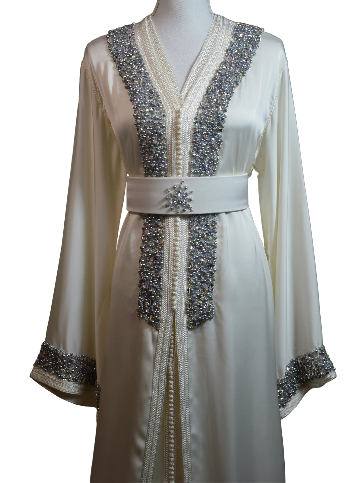 Takchita Satin Blanc Ornée de Pierres Argent - Haute Couture