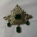 Broche élégante décorative – Zeynaya Prestige