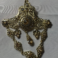 Broche élégante décorative – Zeynaya Prestige