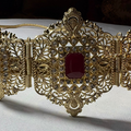 Ceinture Élégante Dorée Royale - Pierre Rubis & Strass