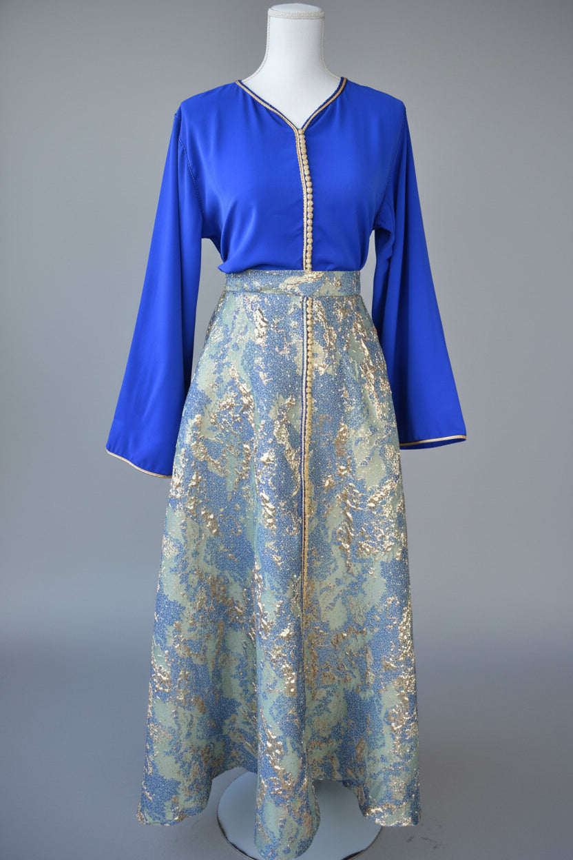 Ensemble Haut Bleu & Jupe Brocart – Contraste Audacieux & Élégance Orientale