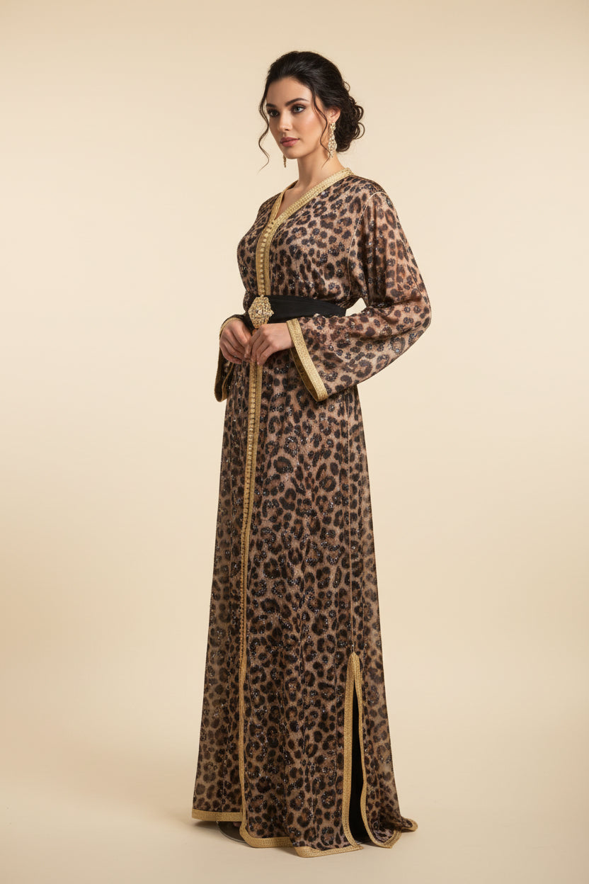 Caftan Léopard Crêpe Satiné Brillant broderie beige - Audace Raffinée
